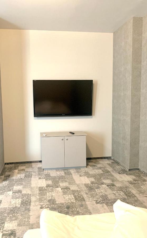 Albert Hotel Ploieşti Buitenkant foto
