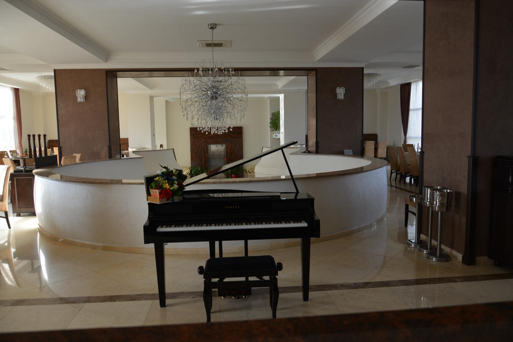 Albert Hotel Ploieşti Kamer foto